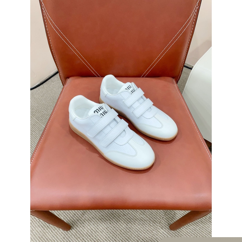 Miu Miu Casual Shoes